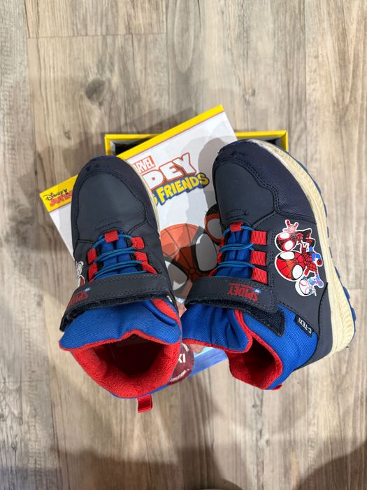 Маратонки Nike, Zara (размер 28-31)