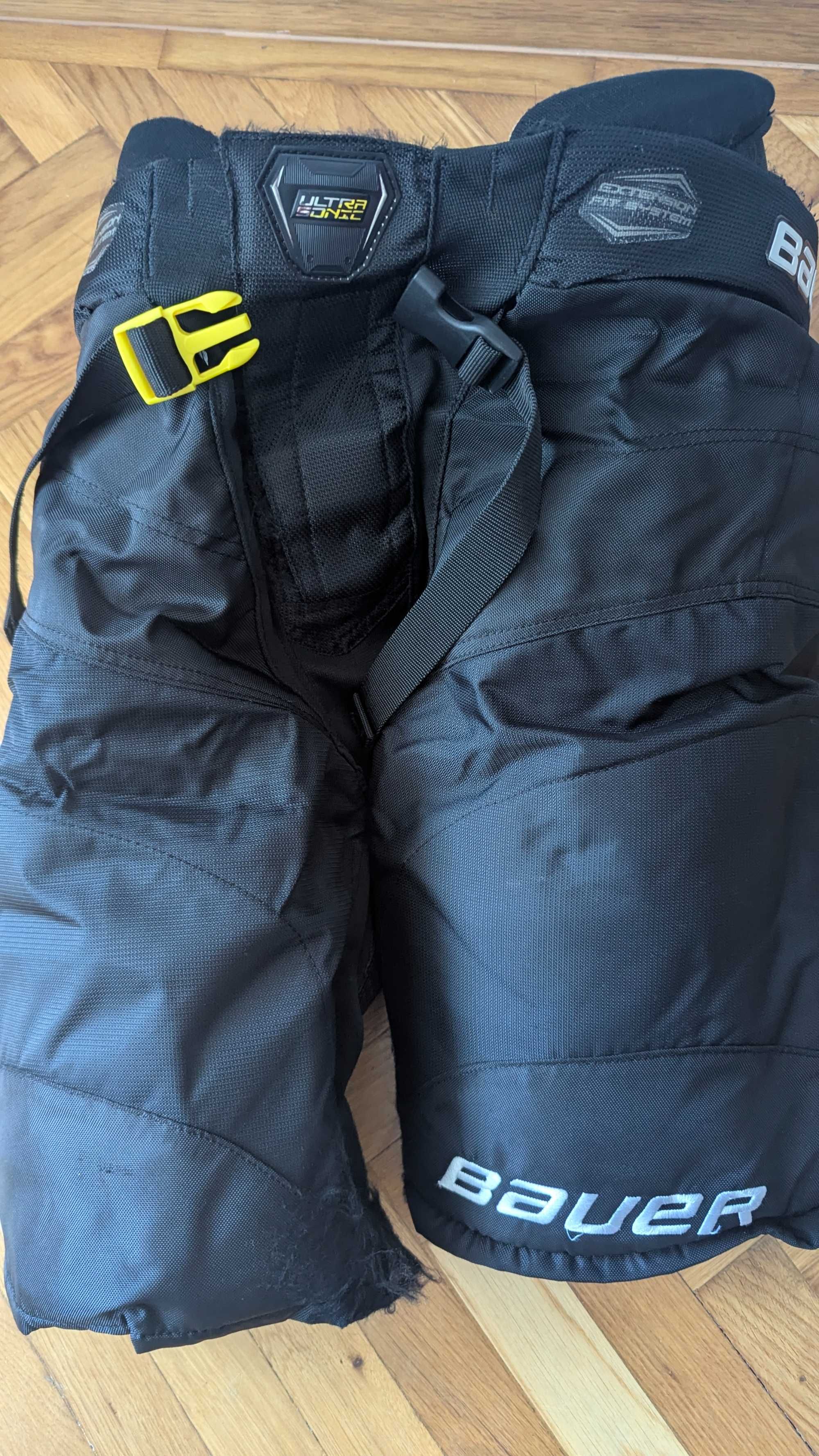 Echipament Bauer CCM Hochei 14 ani