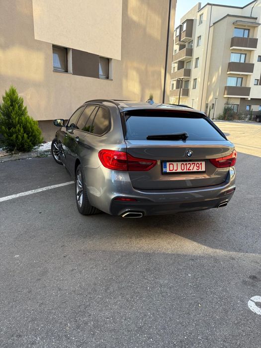 BMW Seria 5•M Pachet•2.0 190 CP•Panoramic•Camere 360•Full Led•HUD