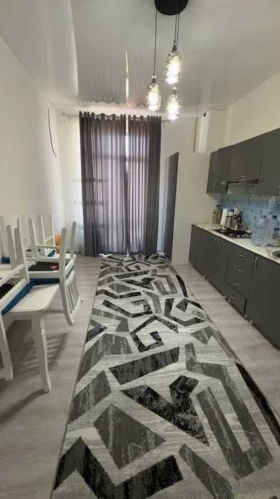 Паркентский 2/5/10 Новостройка 80 м2 с мебелью техникой. Очен дешево