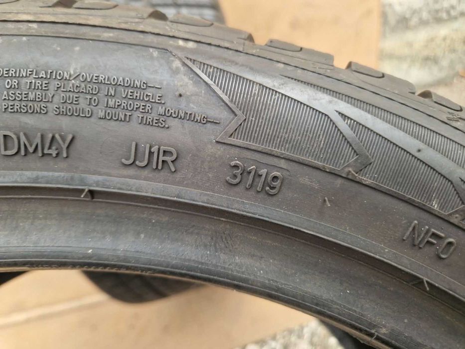 2 Goodyear R20 285/40
Зимни гуми 
DOT3119