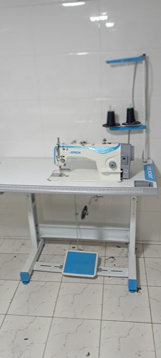 Tikuv mashina JACK F4