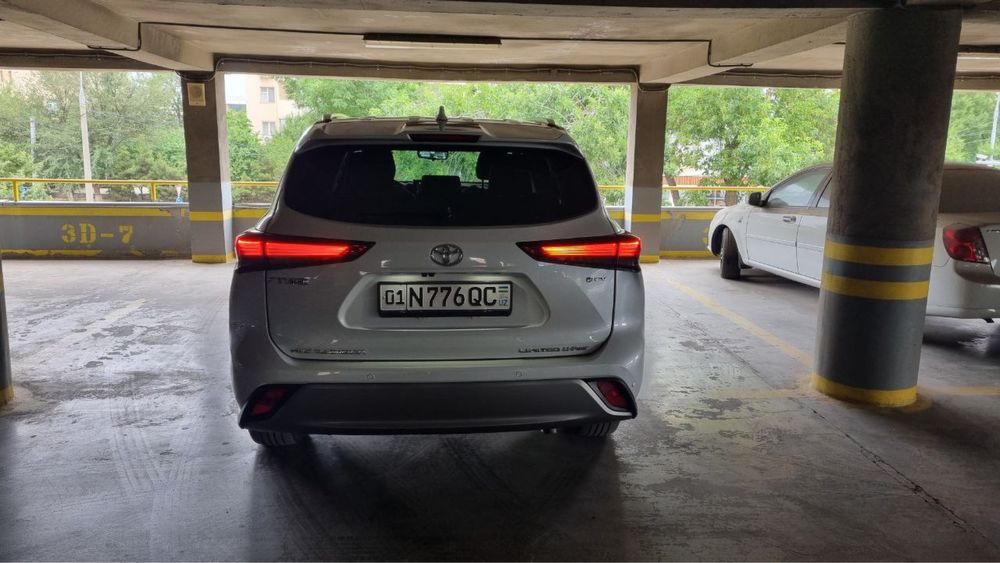 Toyota Highlander 2.5L Hybrid 4WD Euro 6 (2024-yilgi model)