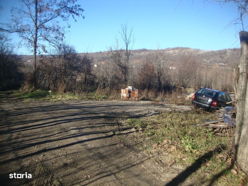 Teren intravilan Sat Poienile, Predeal Sarari Jud. Prahova - 3062684