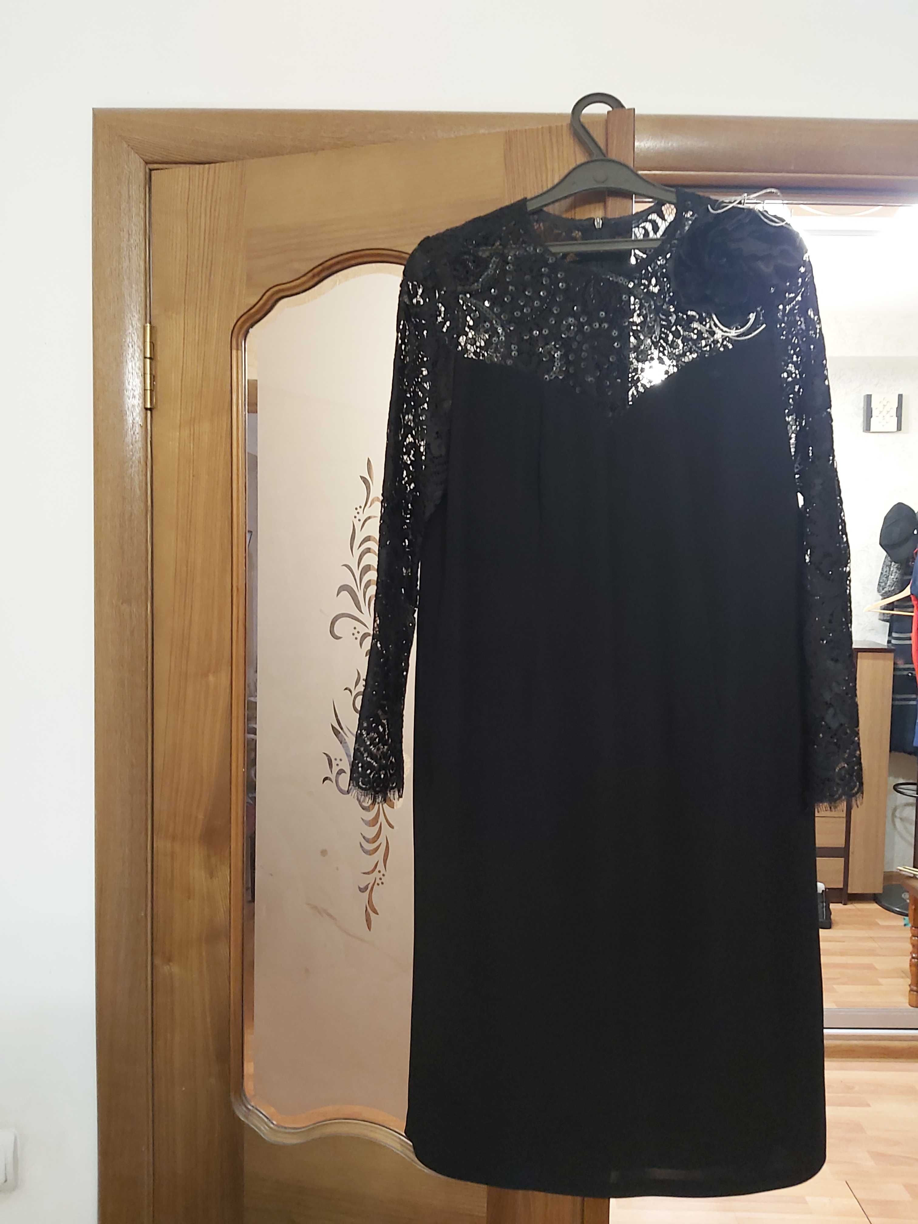 Нарядное вечернее платье комбинированное французским гипюром 48 размер