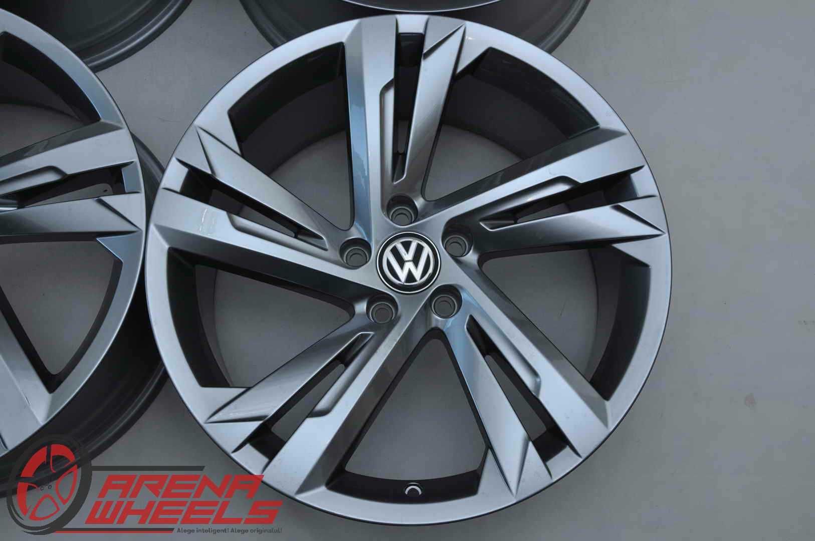 Jante Noi 19 inch Originale VW Tiguan 2 5NA ET38 R19 Gri Antracit