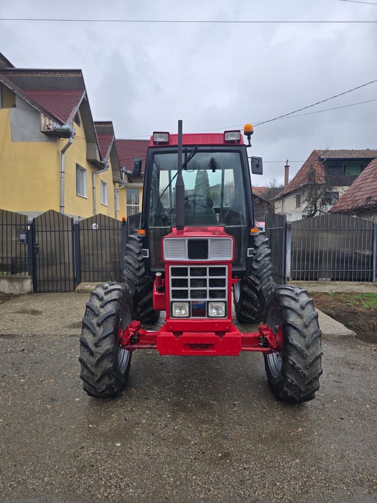 Tractor International 745xl
