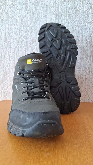 Продам подростковую мальчиковую обувь: кроссовки, туфли, зимние ботинк