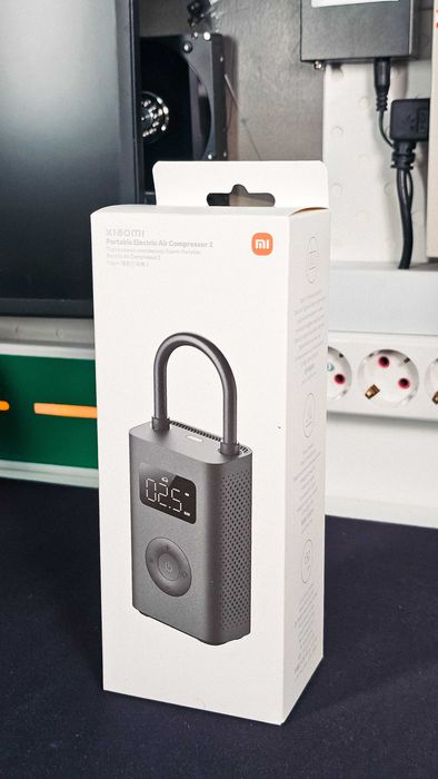 Автомобильный компрессор Xiaomi Portable Electric Air Compressor 2