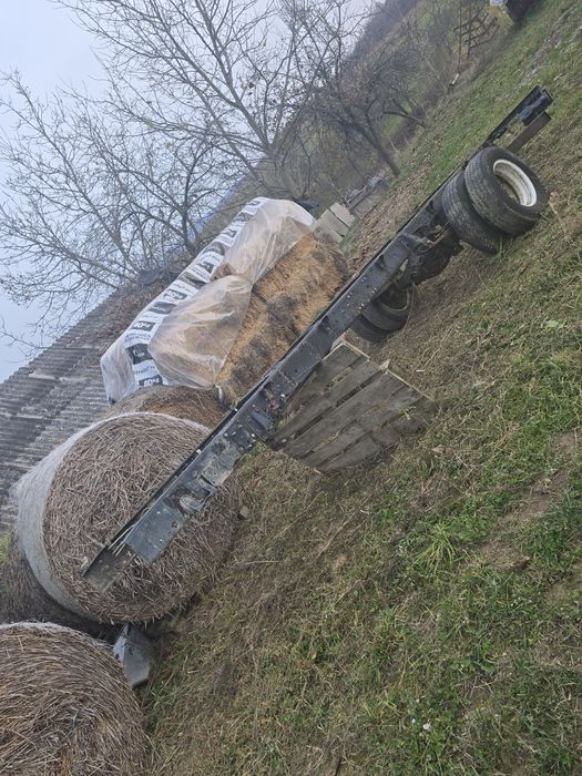 Vând axe și șasiu