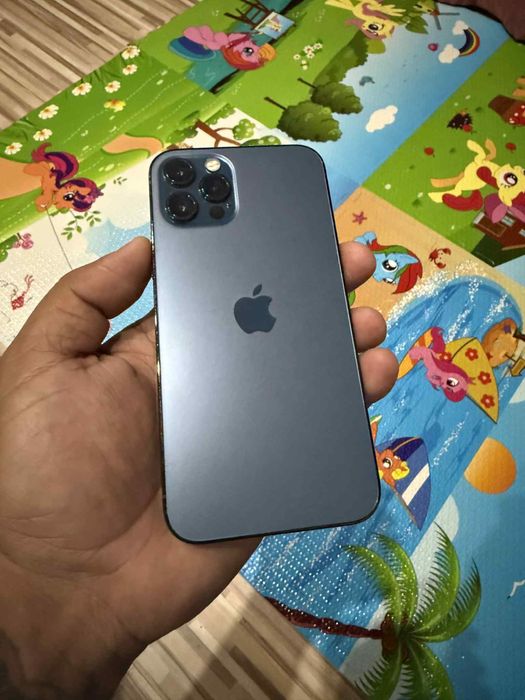 Vand iphone 12 pro 256 GB