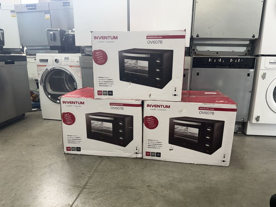 Компактна електрическа фурна с конвекция,