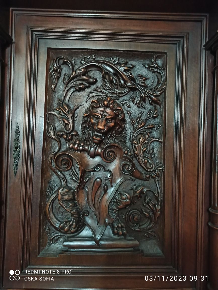 Античени ренесансов шкаф