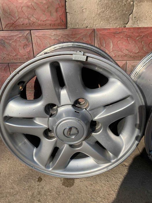 Toyota  LEXUS    R16    5/139mm