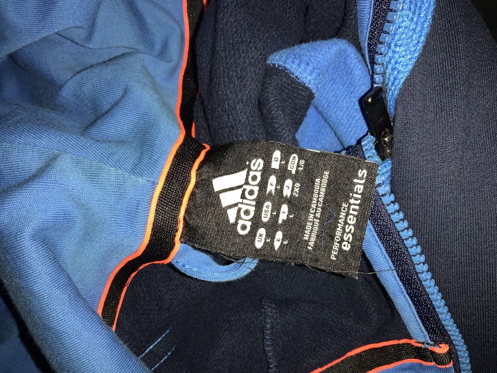 Adidas суичър като нов!