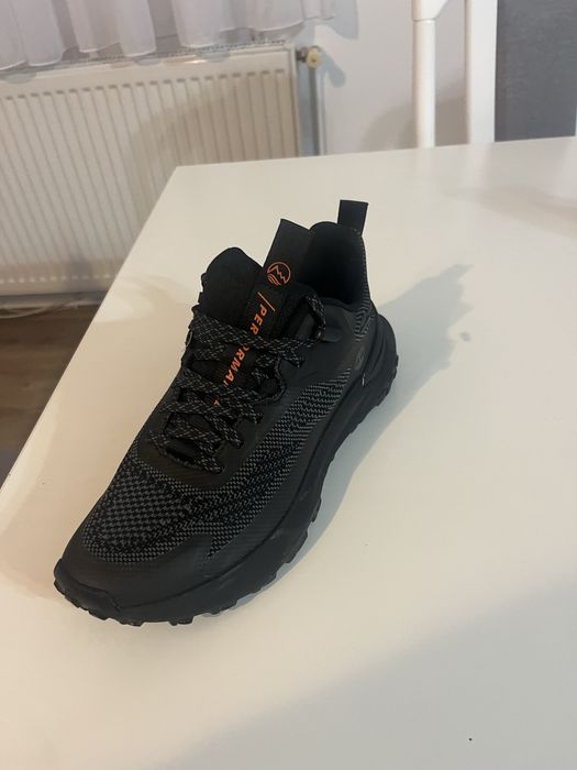 Vand adidasi Timberland