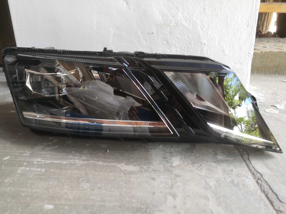 Фар Skoda Octavia FULL LED десен Оборудван/Фар Шкода Октавиа Оригинале