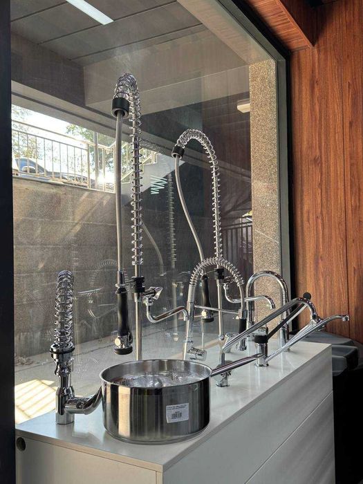 Смесителы Monolith Италия