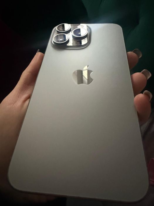 Vand iphone 15 pro max 256