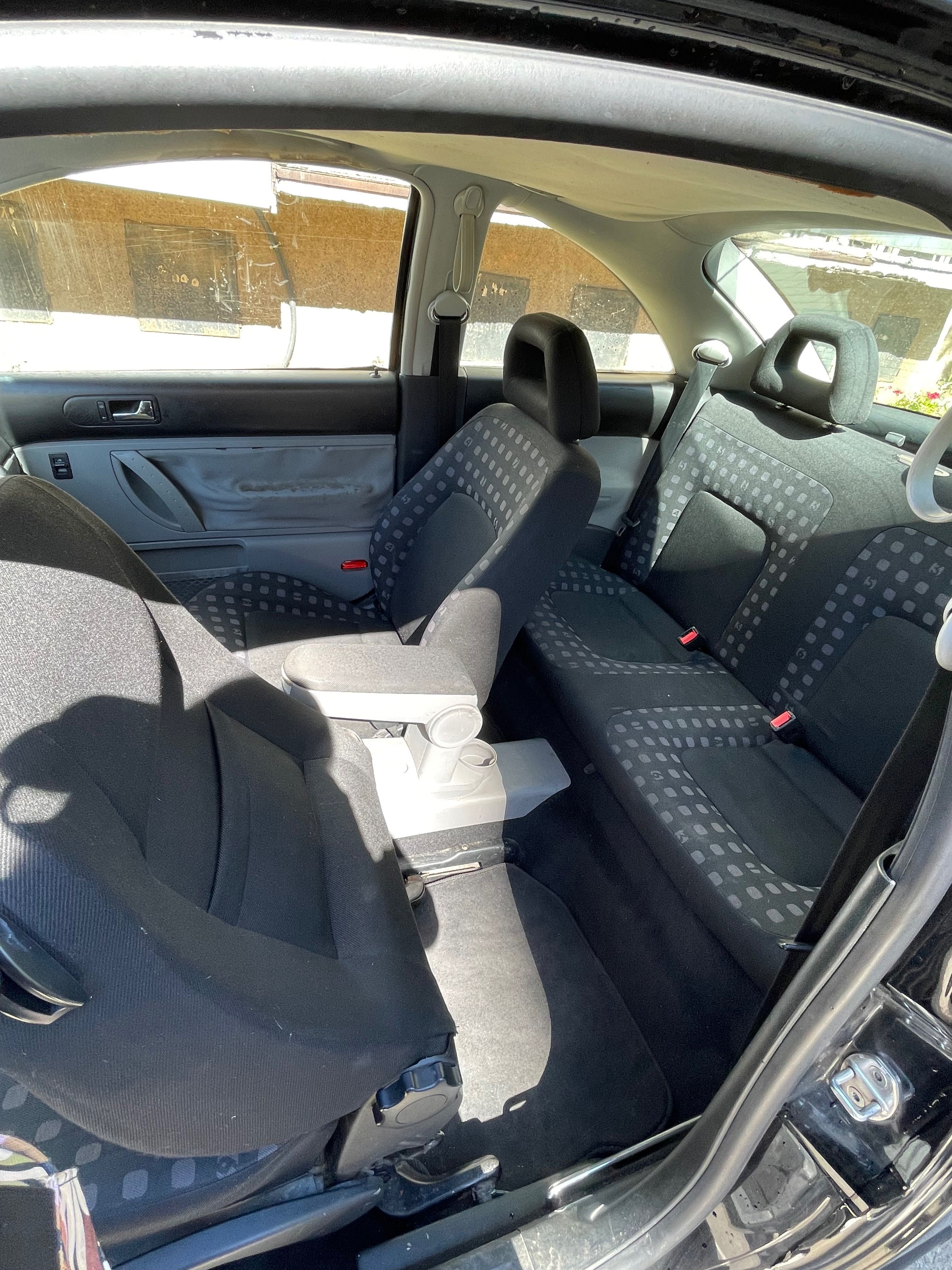 Продавам VW Beetle