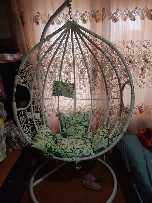 Продам качели кокон