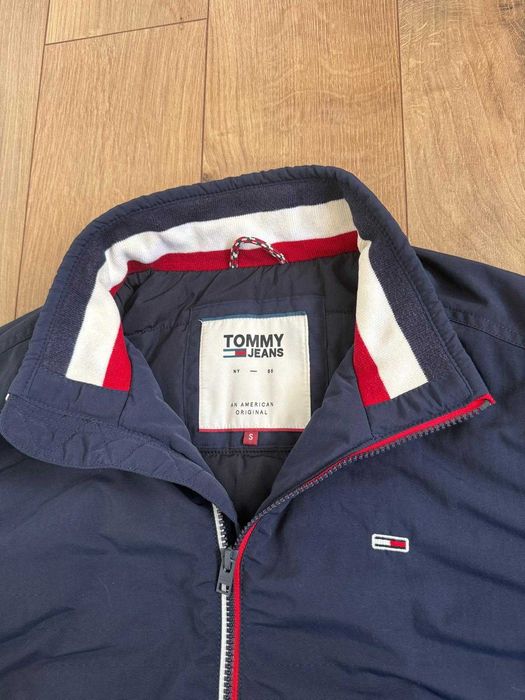 Tommy Jeans S barbati geaca toamna