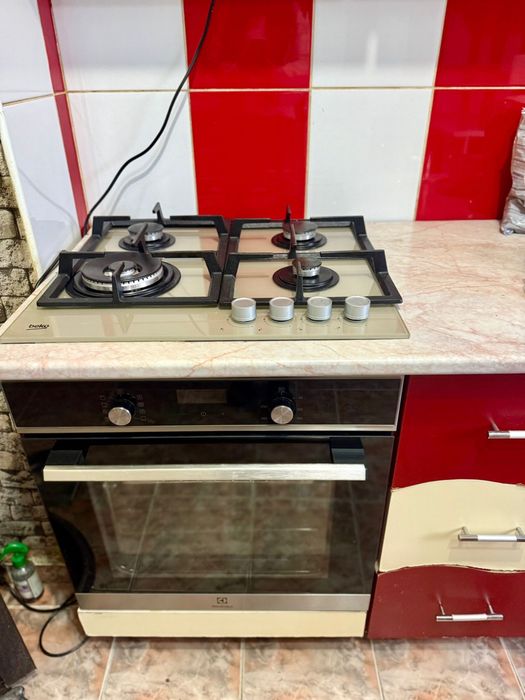 Cuptor Electrolux si Plita Beko incorporabila