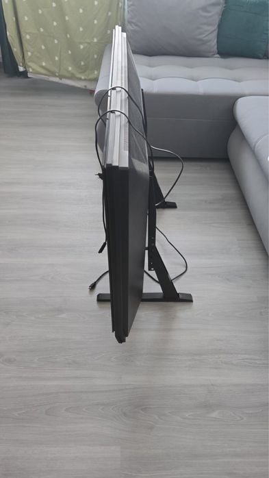 Vand tv Philips  urgent diagonala 133cm