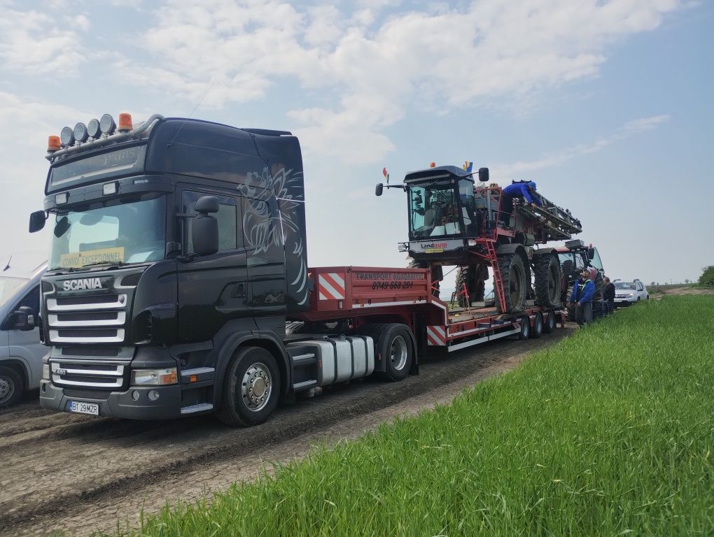 Trailer agabaritic  transport tractoare combine