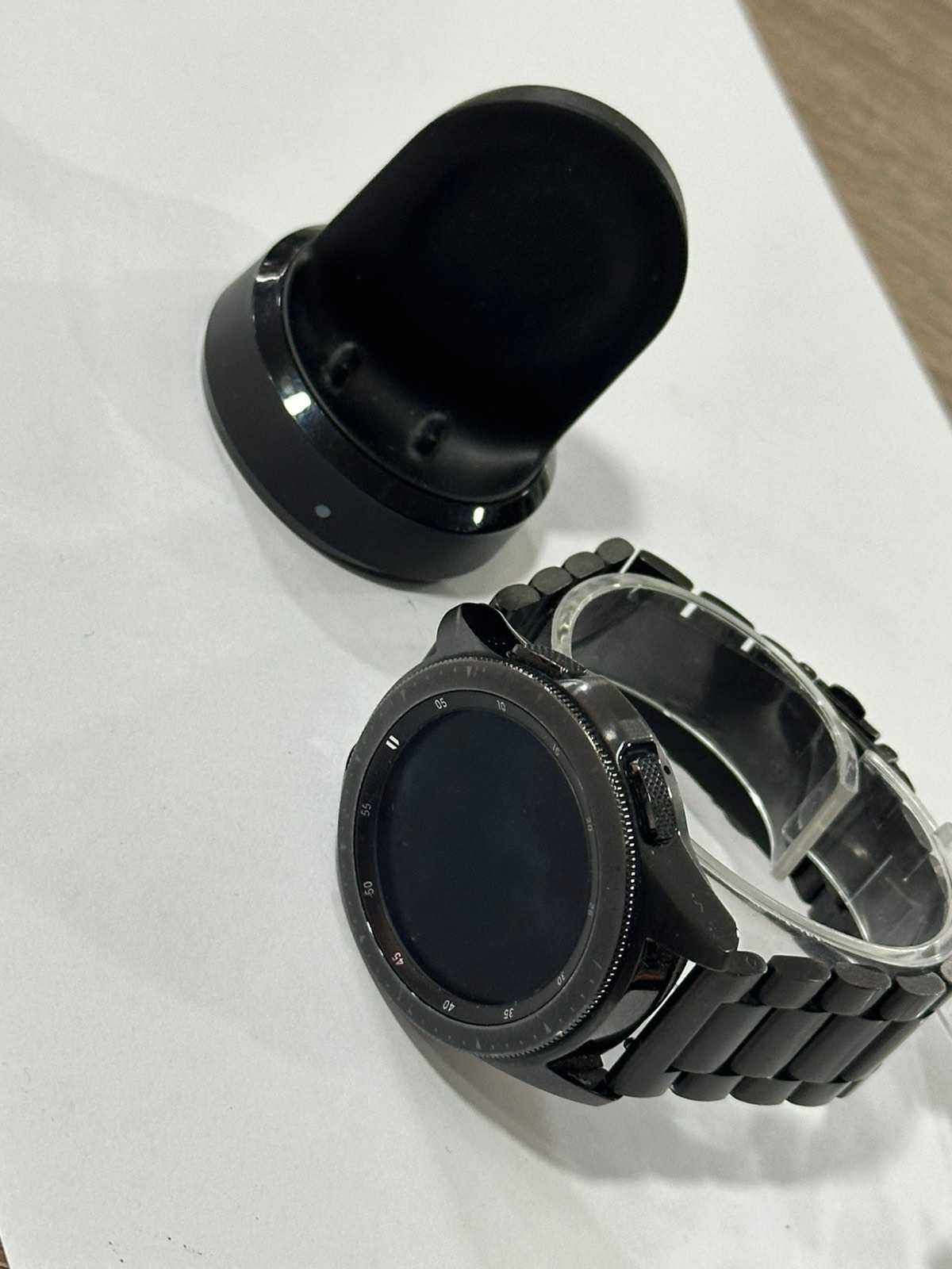 Продавам Samsung Watch 4