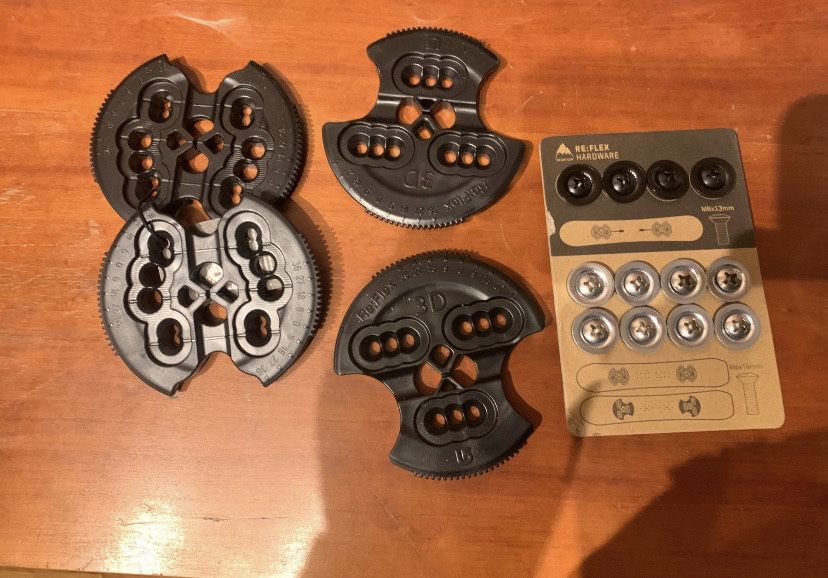 Legaturi snowboard noi Burton Smalls 35-40