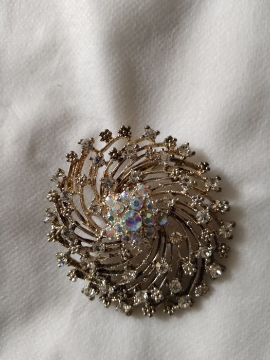 Брошь старинная Аврора Бореалис