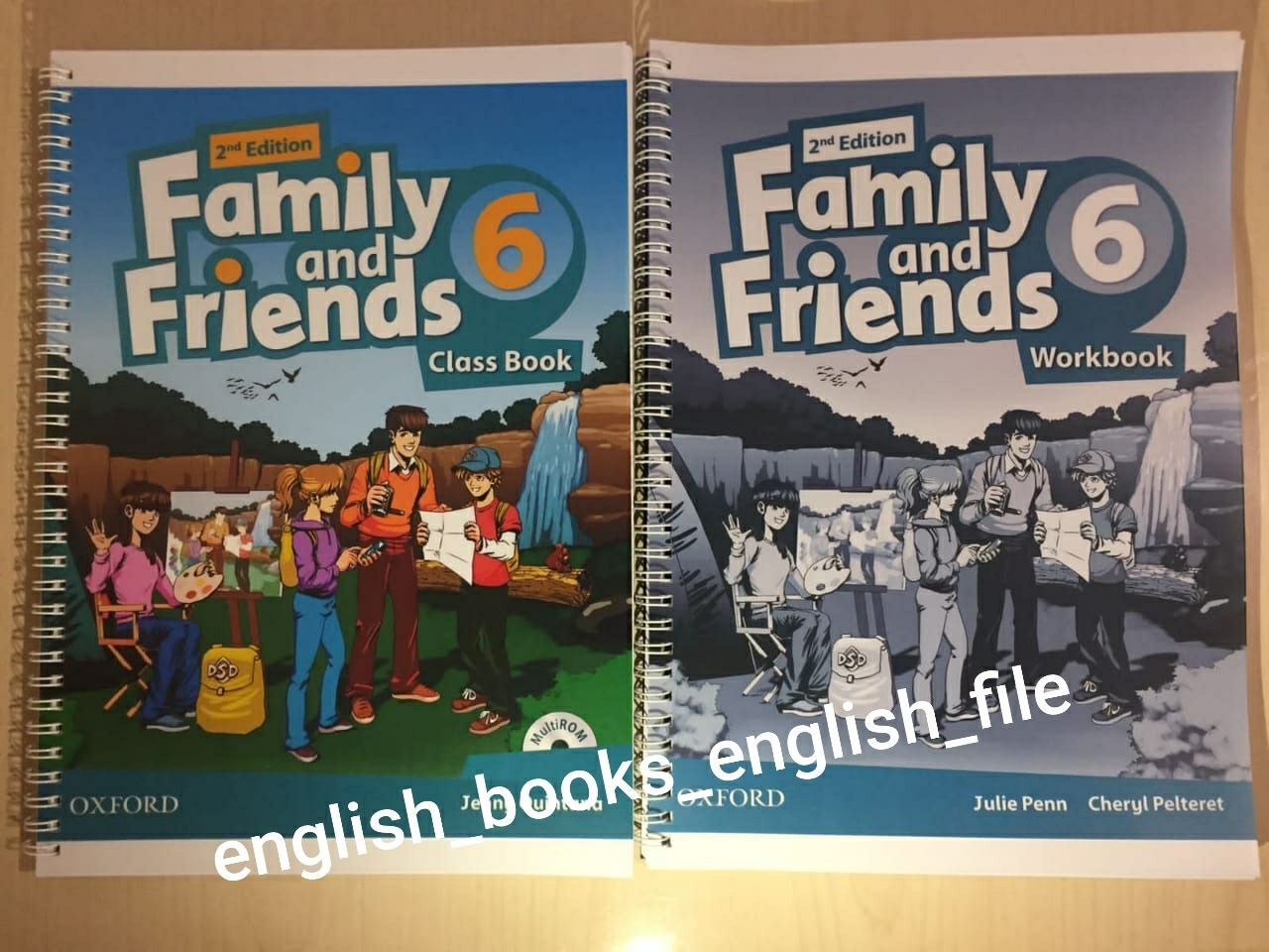 Английский книг. English file. Solutions. Family and friends