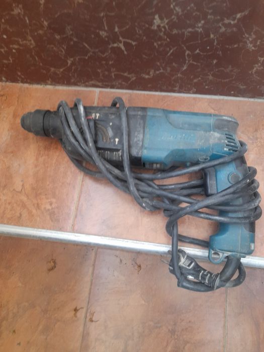 MAKITA перфератор