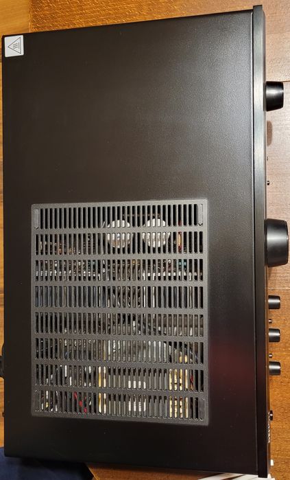 Стерео усилвател Denon PMA-720AE