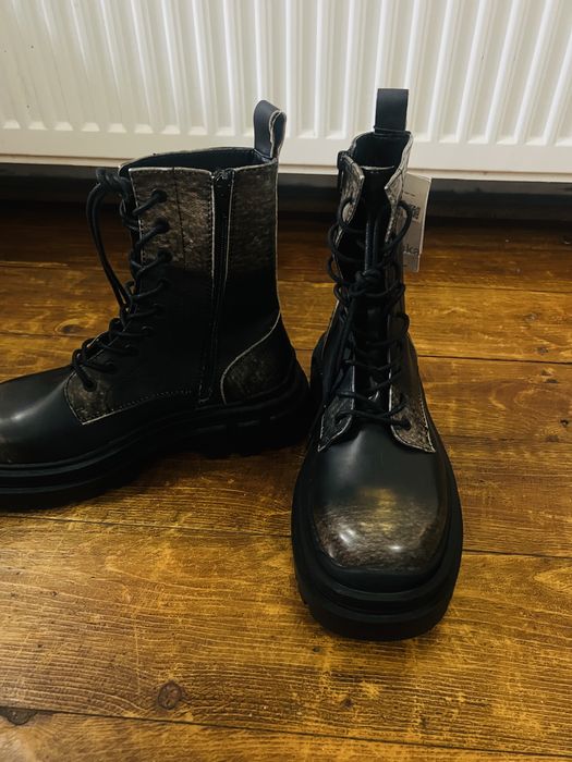 Bocanci Bărbați – Bershka