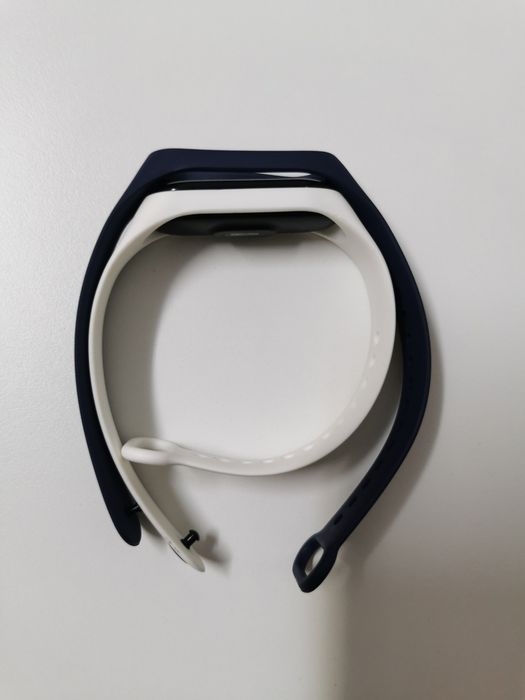 Vând  Mi band 3+ 2 curele