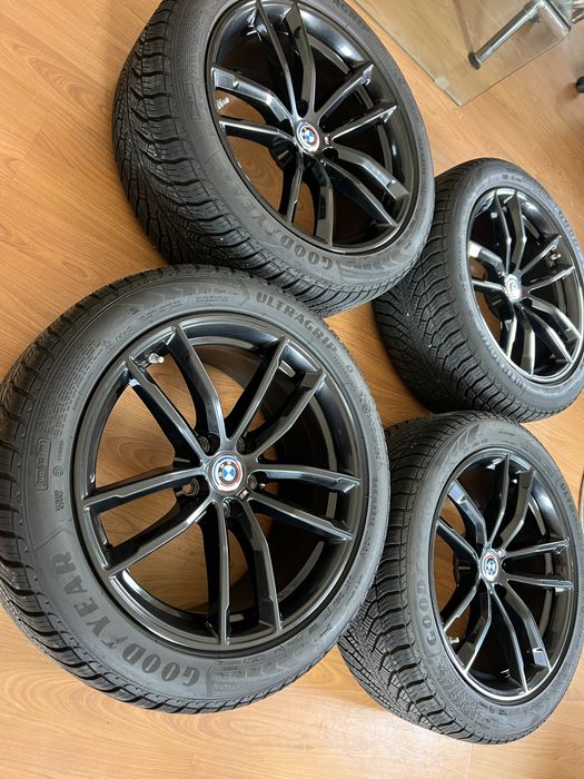 Jante Noi 2024 Iarna RFT BMW G30 ORIGINAL 245 45 18 Ultragrip 8