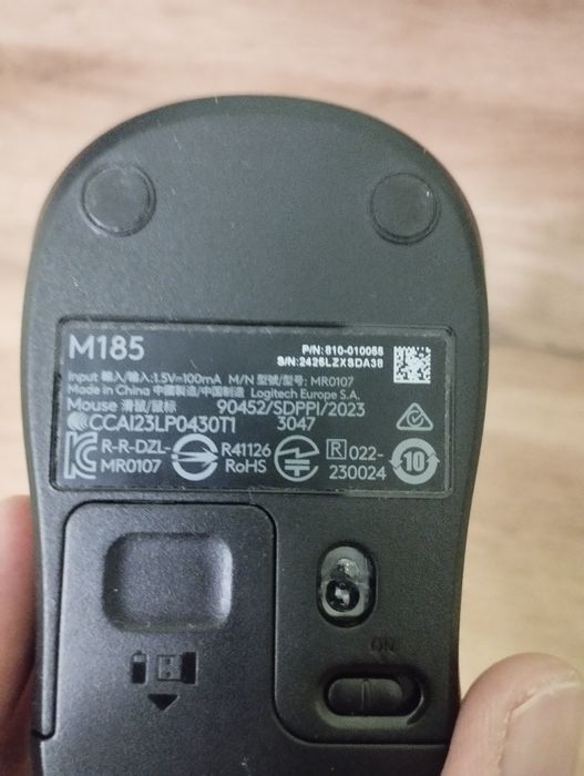 Беспроводная мышка Logitech M185 — почти новая