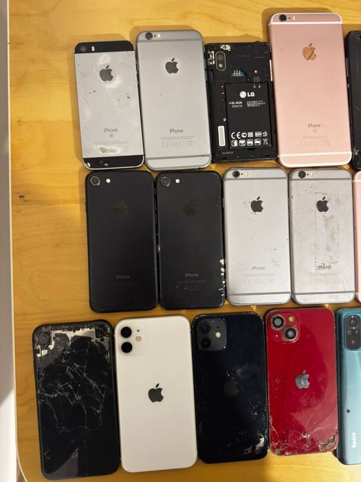 Lot iphone piese telefoane pentru piese