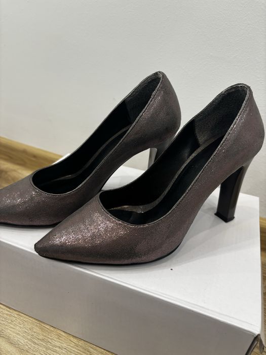 Дамски обувки на ток