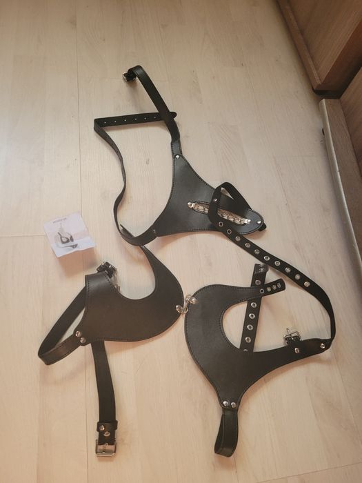 Set bikini și sutien BDSM