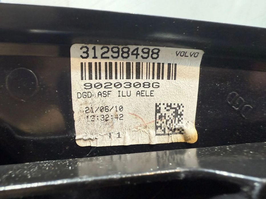 OGLINDA DREAPTA 8 PINI VOLVO XC60 2011 2.0 DIESEL SUV COD OEM 31298498 2010-2014