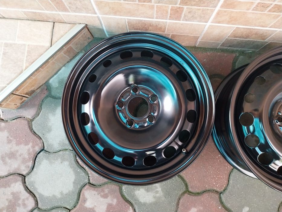 Vând jante de tablă  5x108 r16
