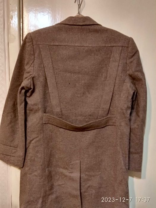Мужское пальто . продам размер 46