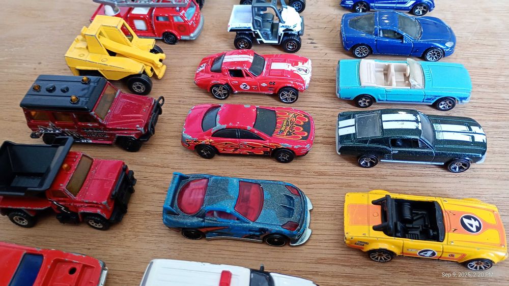 Метални колички Hot Wheels Matchbox Хот Уилс Мачбокс Welly Maisto