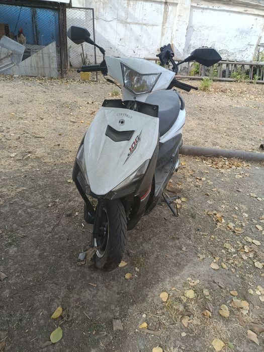 Skuter benzili ozgina ishi bor
