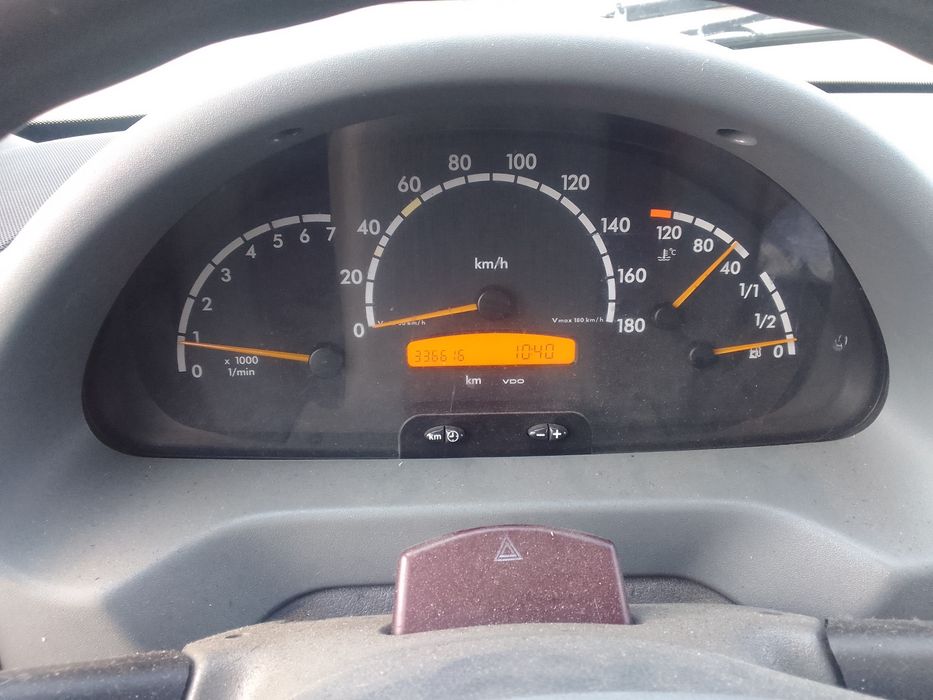 Vînd Autoplatforma Mercedes Sprinter BA 14 2,2 CDI