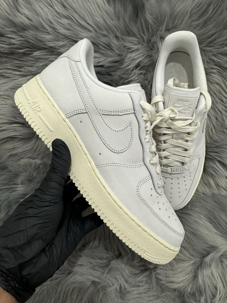 42.5 Nike Air Force 1 Low