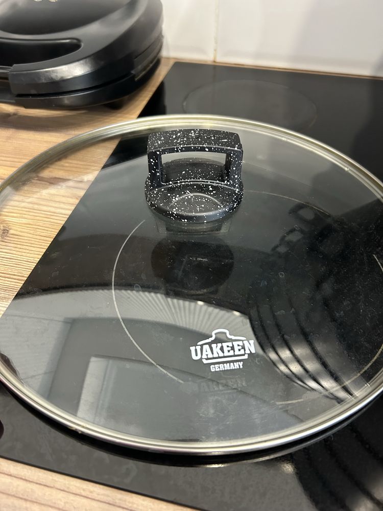 Продам Uakeen каменную мантоварку пароварку